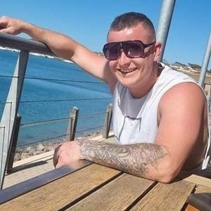 Meet your Posher, Guy